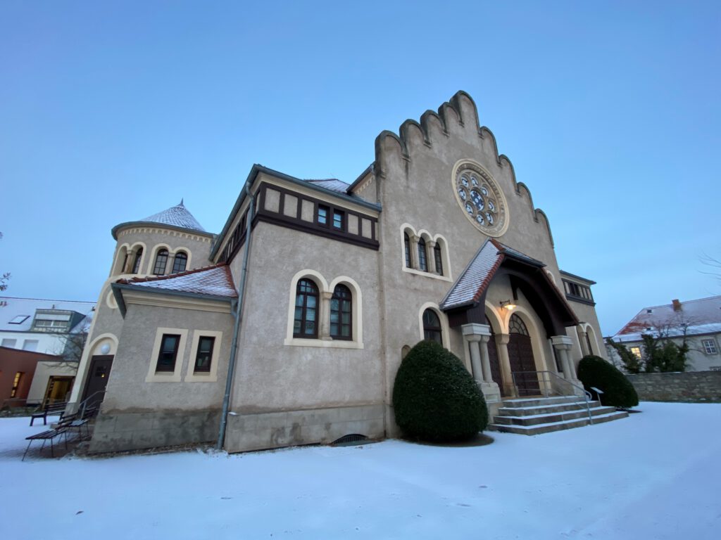 Gemeindehaus Bernburg im Winter
