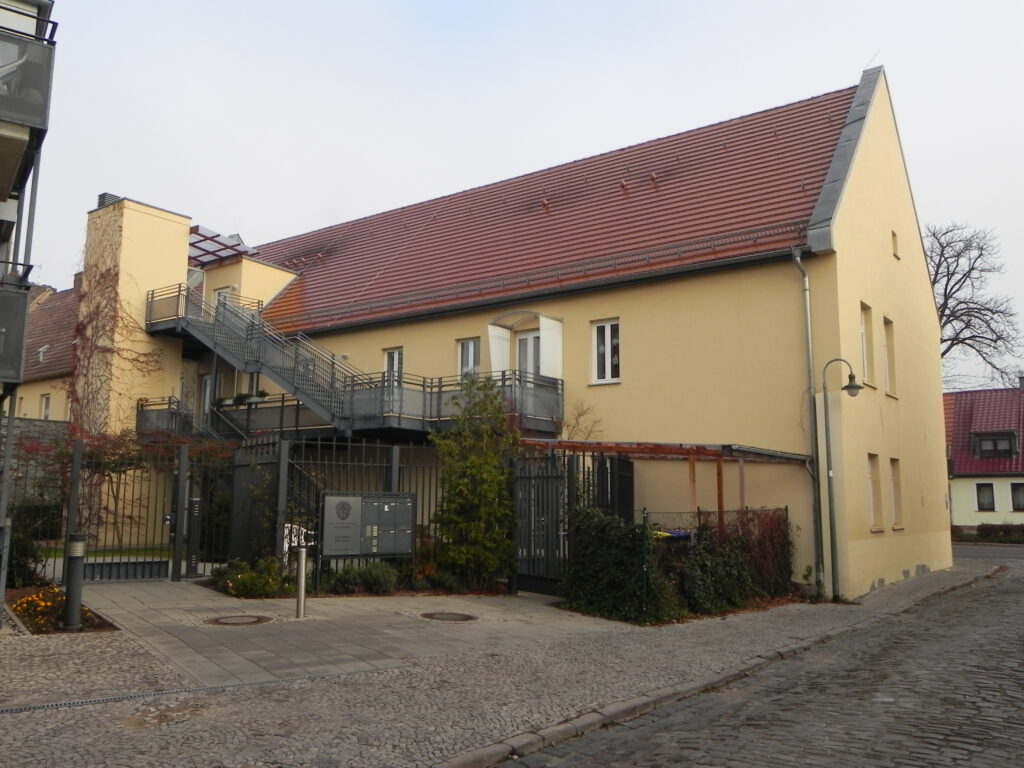 das Gebäude des Paulinestifts von außen