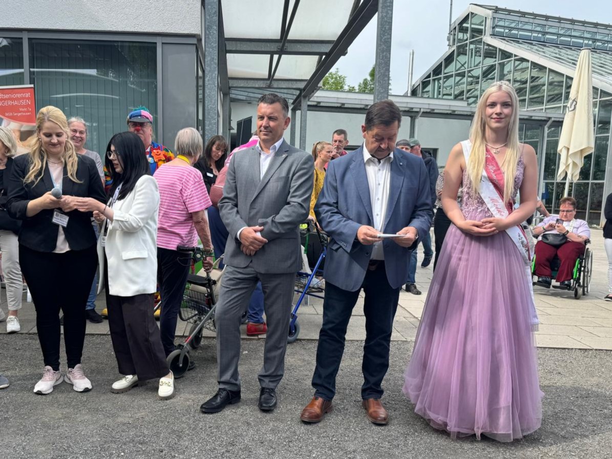 Tag der Begegnung im Rosarium mit der Rosenprinzessin