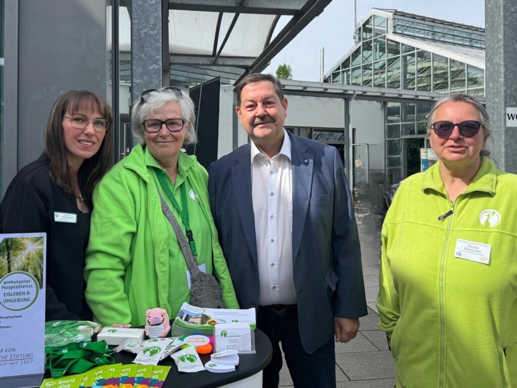 Tag der Begegnung im Rosarium - Hospizdienst Lutherstadt Eisleben